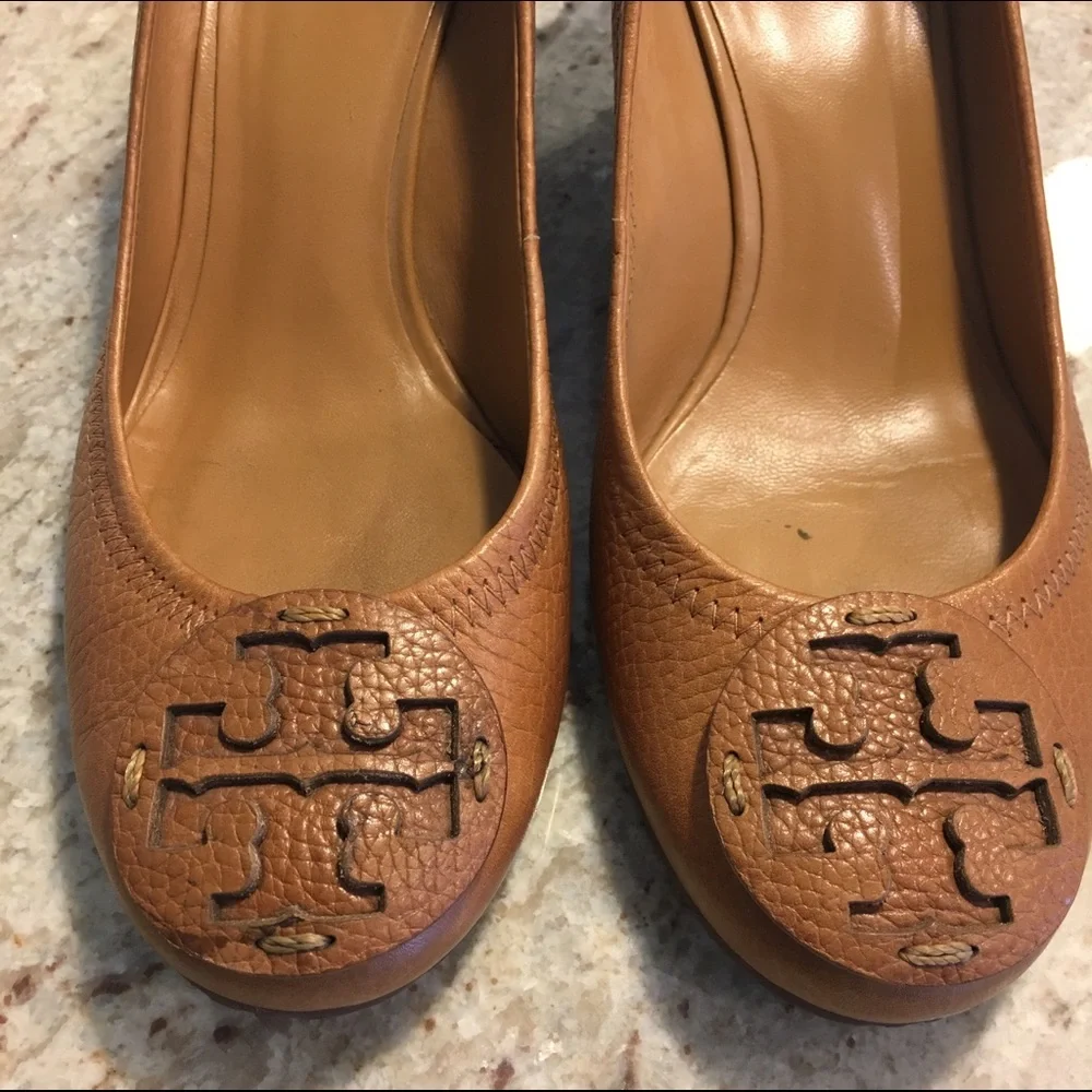 Tory Burch Tan Leather Wedge Pumps with Logo Medallion